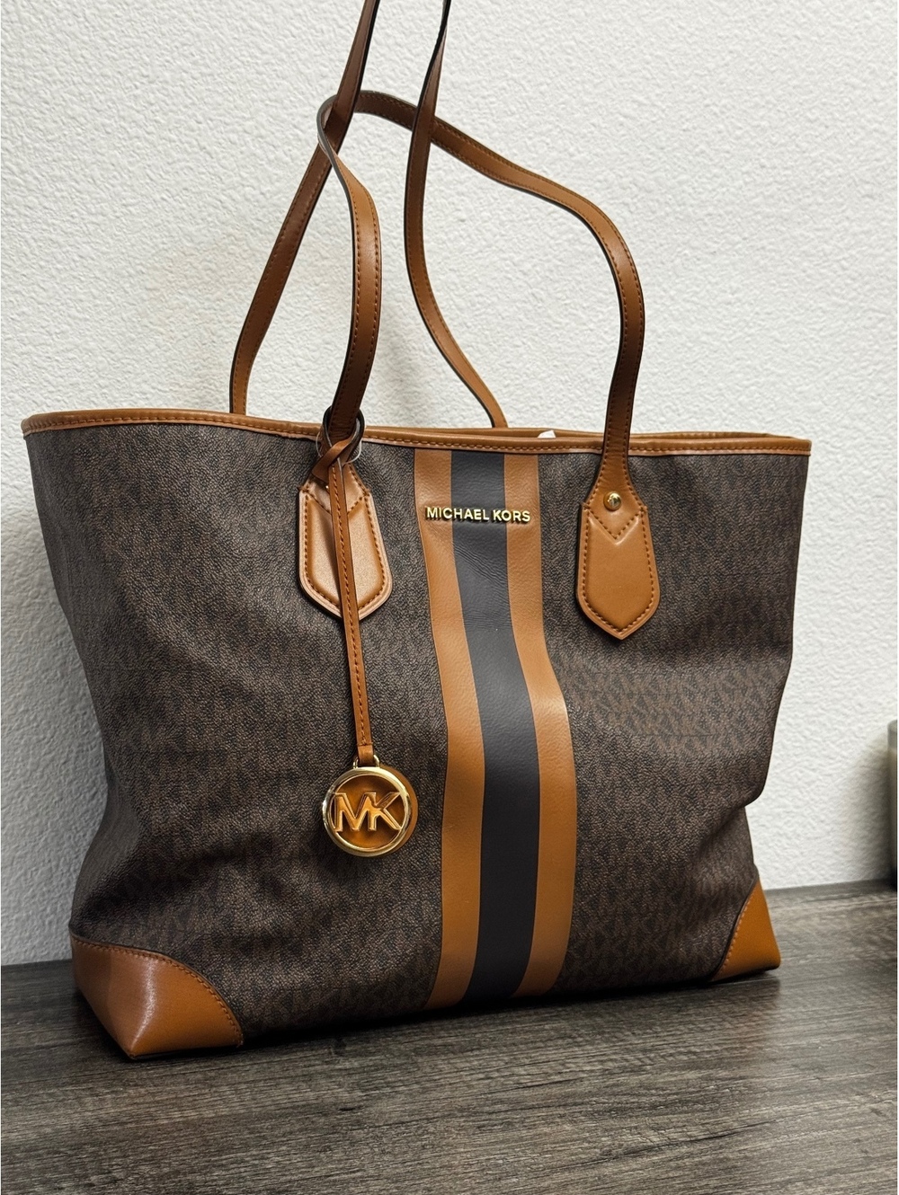 Michael Kors Eva Large Logo Stripe Tote Brown Acorn MK 30T9GV0T7B